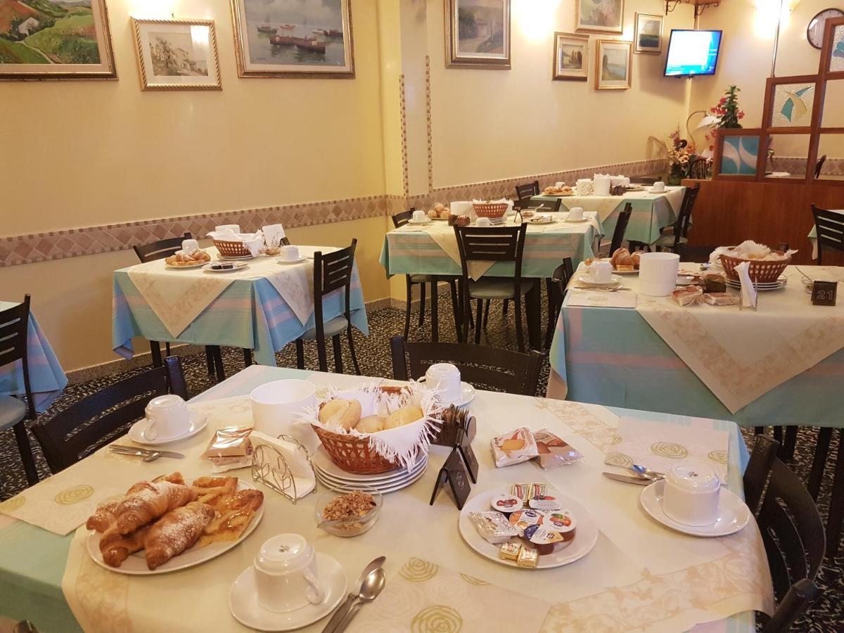 Hotel Villa Ersilia Rimini B&B Bagian luar foto