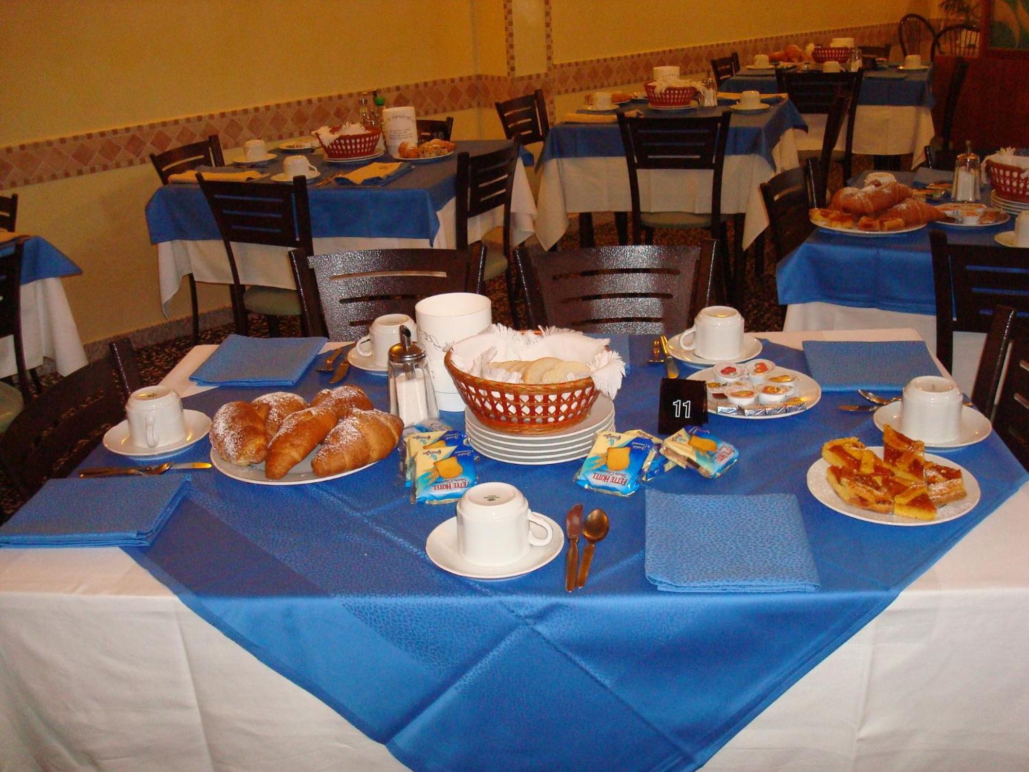Hotel Villa Ersilia Rimini B&B Bagian luar foto