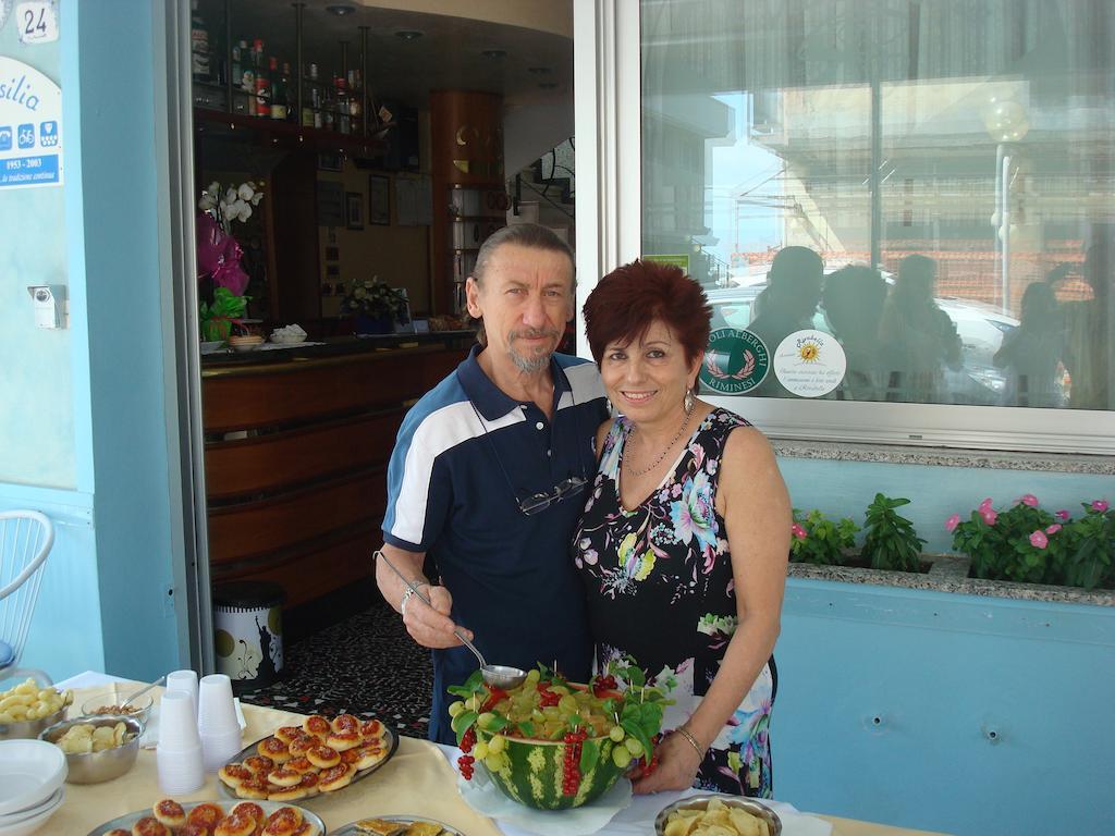 Hotel Villa Ersilia Rimini B&B Bagian luar foto