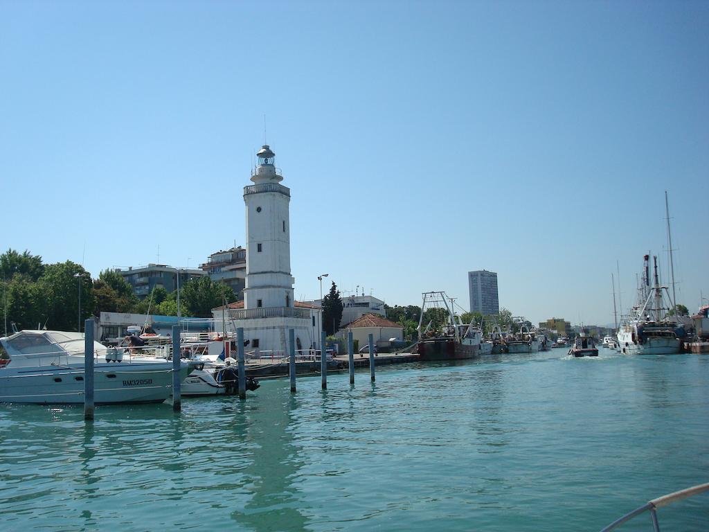 Hotel Villa Ersilia Rimini B&B Bagian luar foto